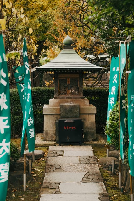 Tokyo: Ghost Tour with Scary Japanese Stories and Folklore - Tokyo Station Stories, Then Off to the Shrine