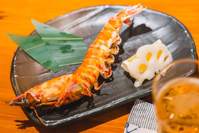 Tokyo Ginza Authentic Food Tour (Izakaya Hopping by local guide) - The under-track izakaya alley that stays open late