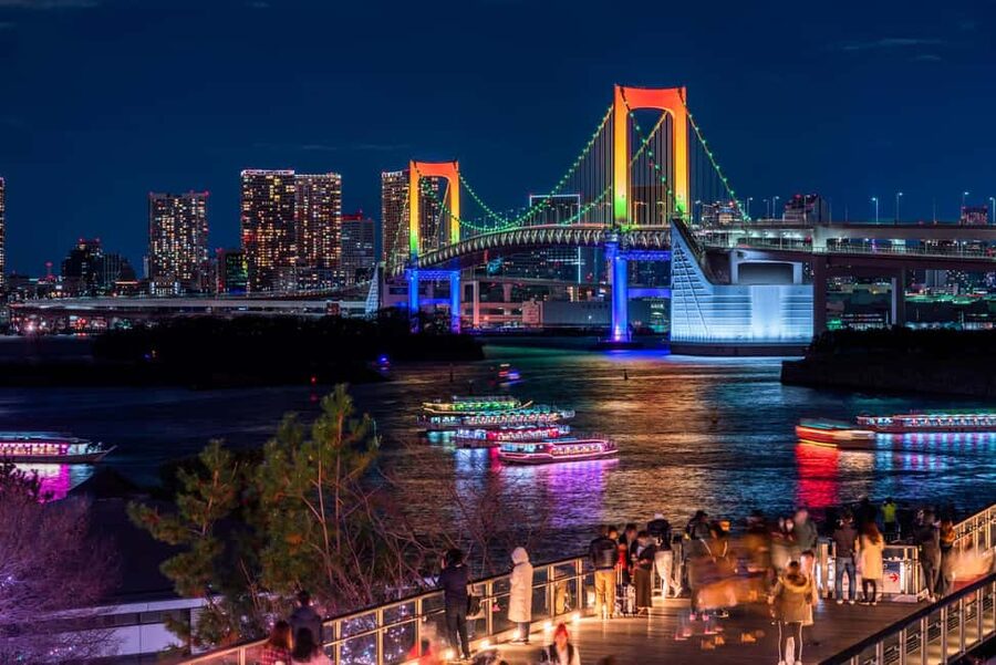 Tokyo: Go Daikoku PA Fast & Furious 3 Sports Car Meetup - Rainbow Bridge pass: a quick Tokyo-night photo break