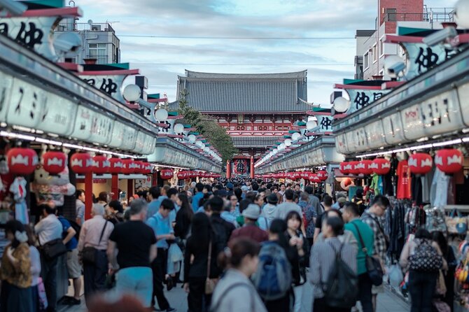 Tokyo : Hand-Roll Sushi Class, Skytree view & Asakusa Tour - Kappabashi Kitchen Town, Shopping Like Chefs