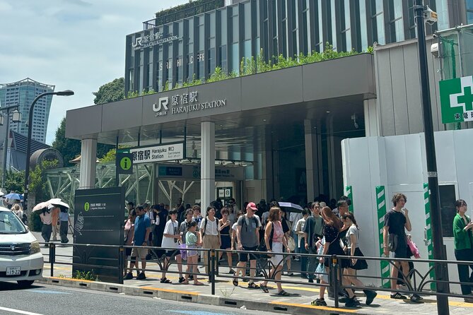 Tokyo Harajuku Walking Tour Meiji Jingu Yoyogi Park and More - Omotesando Avenue: a stylish landing spot with modern architecture