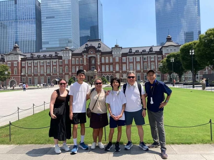 Tokyo: Imperial Palace East Gardens and Tokyo Station Tour - Key things to know before you go
