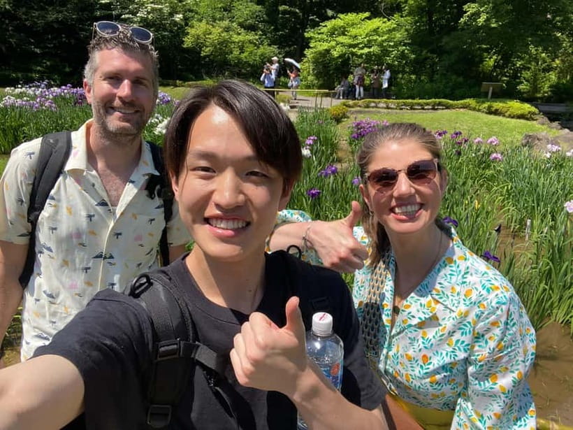 Tokyo: Imperial Palace East Gardens and Tokyo Station Tour - A short walk with a big time jump