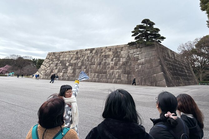 Tokyo Imperial Palace with Kagurazaka Alley Tour - Kagurazaka: cobblestone lanes and three alley stops that feel like Tokyo