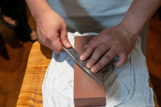 Tokyo: Japanese Knife Skills and Sashimi & Tempura Cooking Class - Key highlights you will feel right away