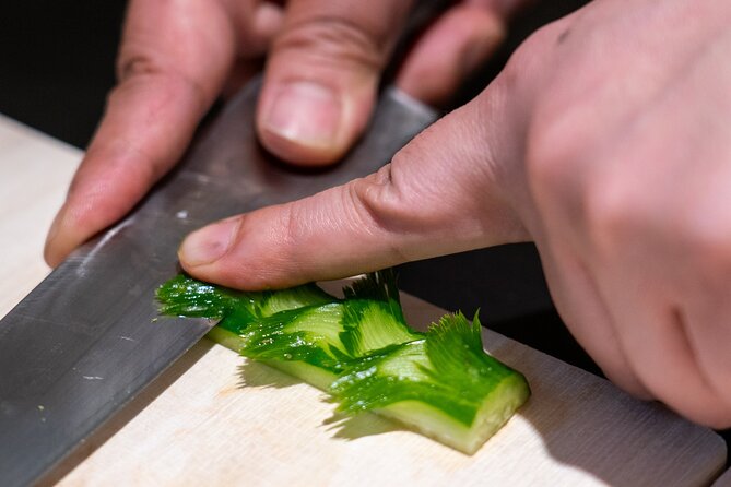 Tokyo: Japanese Knife Skills and Sashimi & Tempura Cooking Class - What you should expect from the people leading it