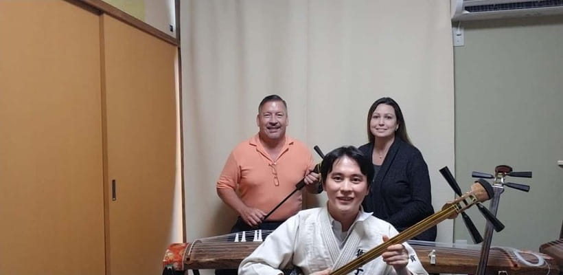 Tokyo: Learn to play traditonal songs on Tsugaru Shamisen - Key things you’ll notice in this Tsugaru shamisen lesson