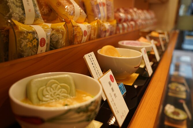 Tokyo Local Foodie Adventure near Roppongi - Drinks, Photos, and the Group Pace That Makes It Comfortable