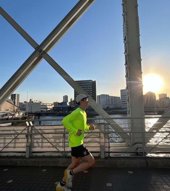 Tokyo : Local Secret "Gym" Running tour - The secret stop and photo moments: how the pacing works for pictures