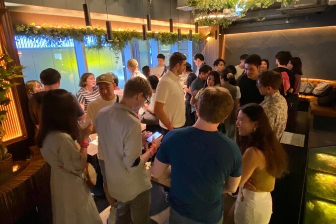 Tokyo Locals & Traveller can come alone Party experience Shibuya - Perry’s Bar: Getting There and Settling In Near Shibuya Station