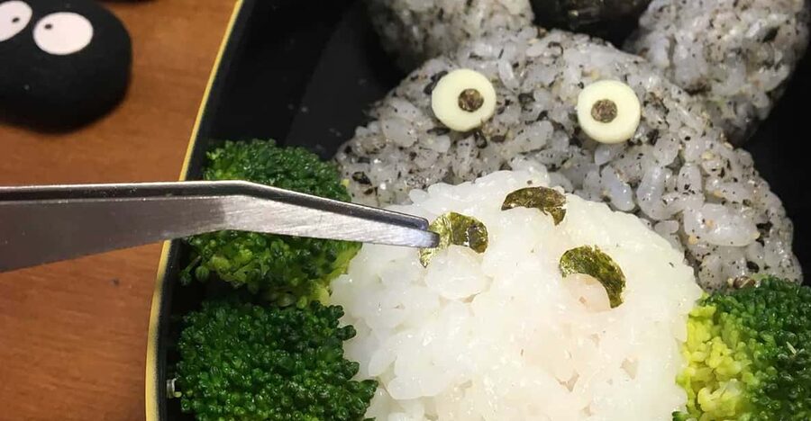 Tokyo: Making a bento box with cute character look - Location near Shinjuku, Chiyoda, and Minato, and how to show up