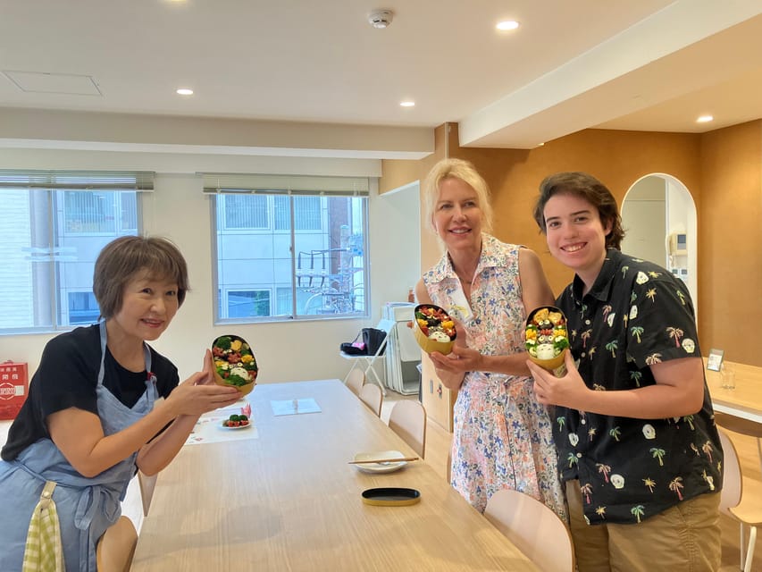 Tokyo: Making a bento box with cute character look - Price and value: is $90 per person worth it?