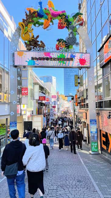 Tokyo: Meiji Jingu, Harajuku, Shibuya, and Shijuku Tour - Cat Street Links Harajuku to Shibuya Crossing