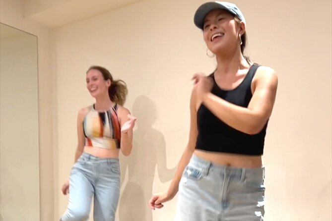 Tokyo Morning Shuffle Dance & Breakfast with a TikTok Star - Tomo’s Teaching Style: The Reason Beginners Feel Comfortable