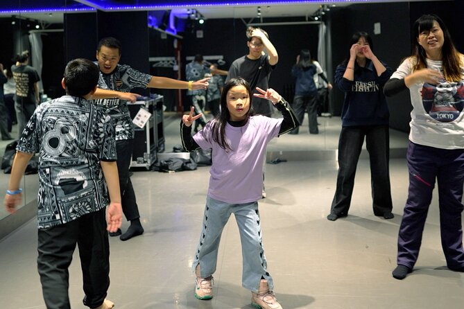 Tokyo Morning Shuffle Dance & Breakfast with a TikTok Star - What to Bring: Comfy Clothes, Sneakers, and a Drink