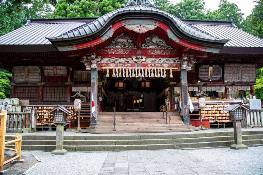Tokyo: Mount Fuji Private Tour with Scenic Lunch Experience - Oshino Hakkai and Kitaguchi Hongu Fuji Sengen Shrine: Fuji devotion close to the ground
