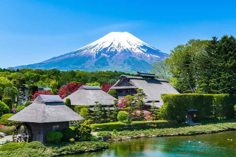 Tokyo: Mt. Fuji, Arakurayama Sengen Park, Oshino Hakkai Tour - The guide and transportation: what you get, and where it can differ