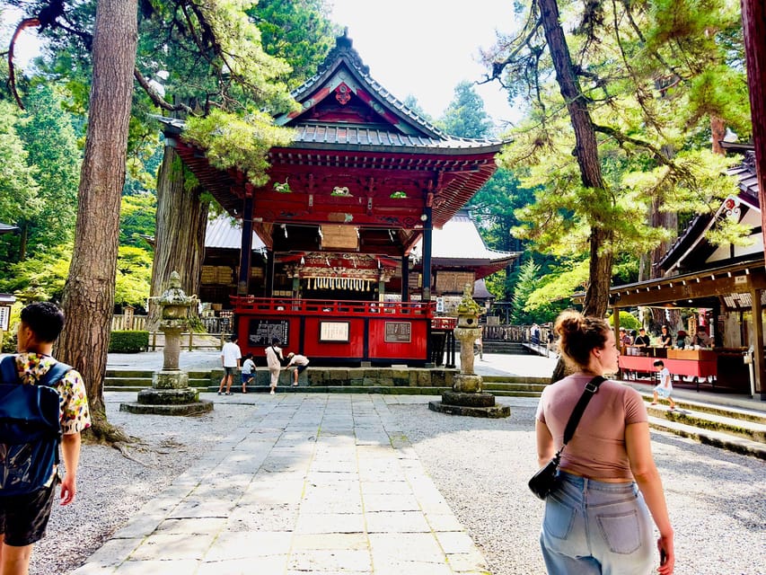 Tokyo: Mt. Fuji & Hakone Cherry Blossoms Private Day Tour - Kitaguchi Hongu Fuji Sengen Jinja and Oshino Hakkai: water, cedar gates, and a calmer pace