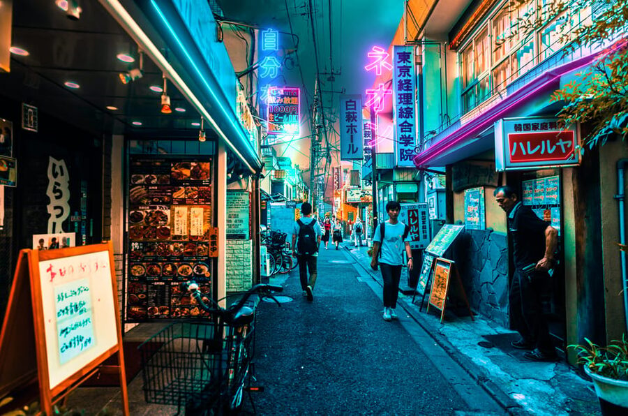 Tokyo Must-See Attractions Private Walking Tour With A Guide - Walking, public transport, and stamina planning