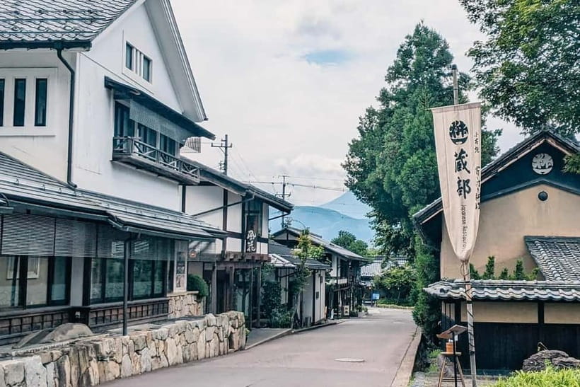 Tokyo: Nagano Snow Monkeys and Zenkoji Tour with Temples - Shibu Onsen Village: Hot-spring calm and winter photo ops