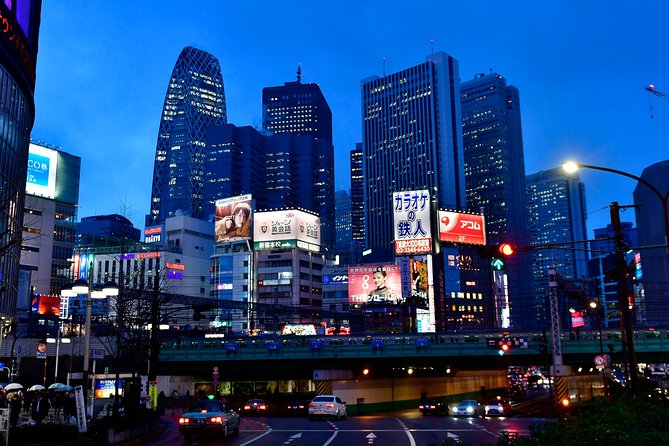 Tokyo Photography Masterclass - Private Photography Lesson - Where the lesson starts: Hachiko and a photo-focused walk