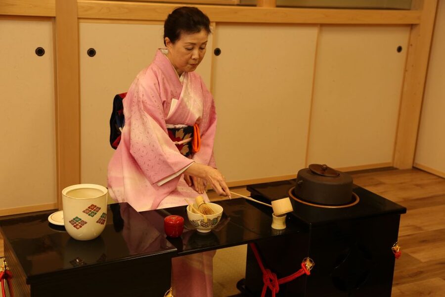Tokyo: Practicing Zen with a Japanese Tea Ceremony - Where tea, Zen, and Tokyo Tower sit in the same frame
