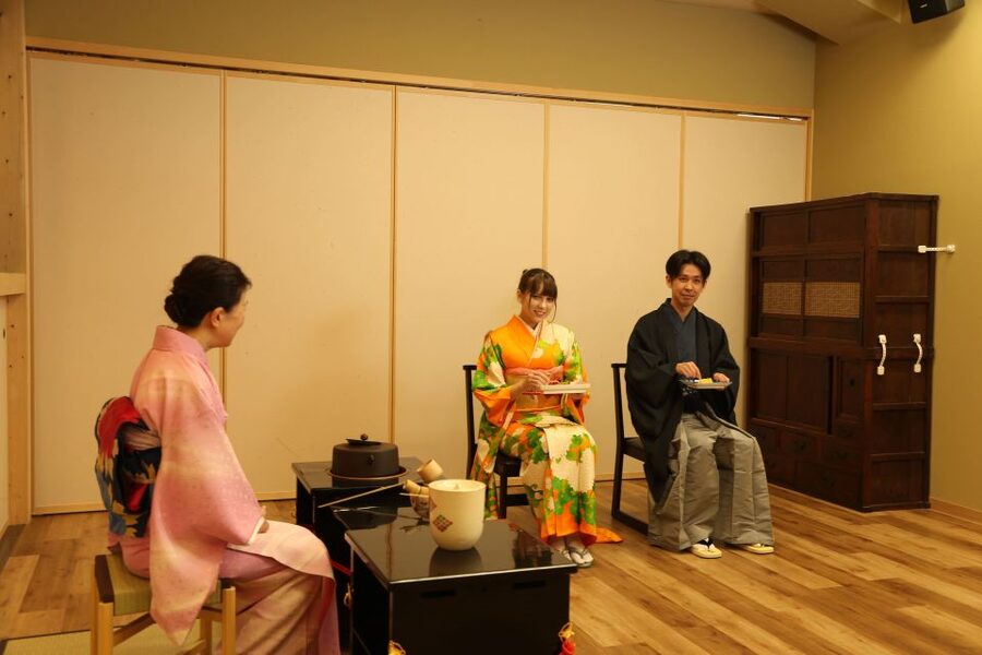 Tokyo: Practicing Zen with a Japanese Tea Ceremony - The vibe and rules that keep the room from turning into chaos