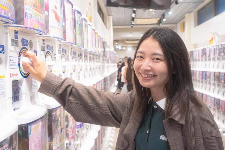 Tokyo: Private Meiji Shrine & Harajuku Highlights Tour - Price and value: $49 for 2 hours, private, and guided