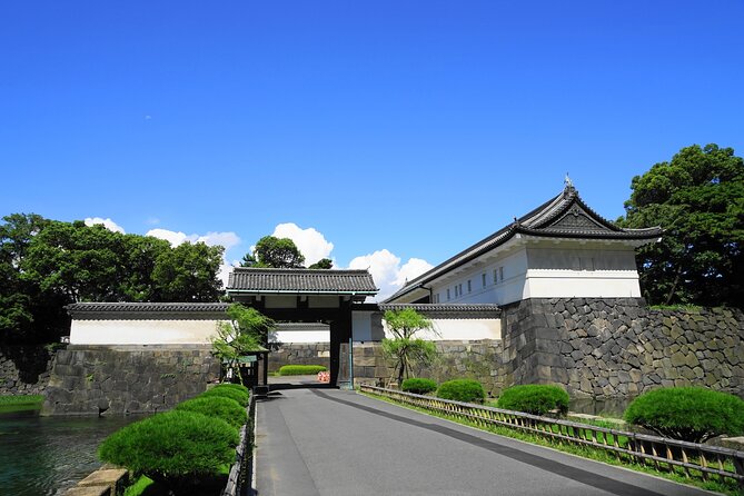 Tokyo Private Tour! Edo Castle & Imperial Palace East Gardens - Entrance rules you should take seriously, especially with what you carry