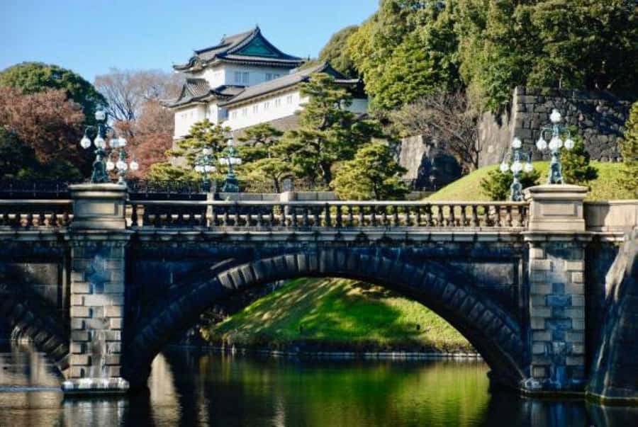 Tokyo Private Tour English Pro Guide By Luxury Vehicle - Imperial Palace gardens: calm center-city Tokyo