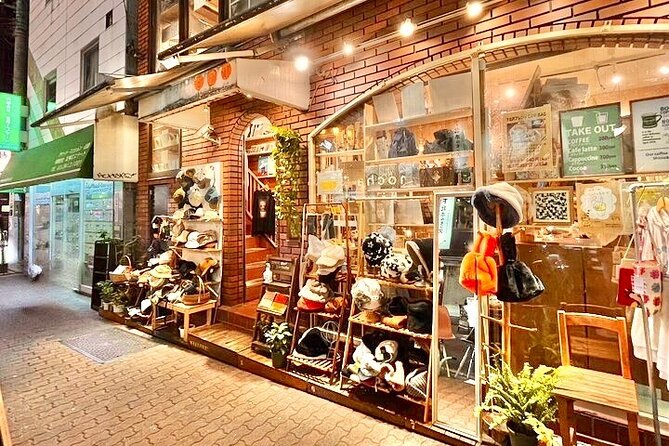 Tokyo Private Vintage Shopping Tour in a Town of youth culture - Shopping smarter: how to get the best results in 2 hours