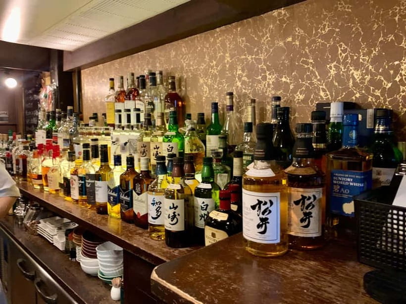 Tokyo Pub Crawl: Unique Japanese Drinks in Shimokitazawa - Logistics That Matter, Cash, Walking, and Group Size