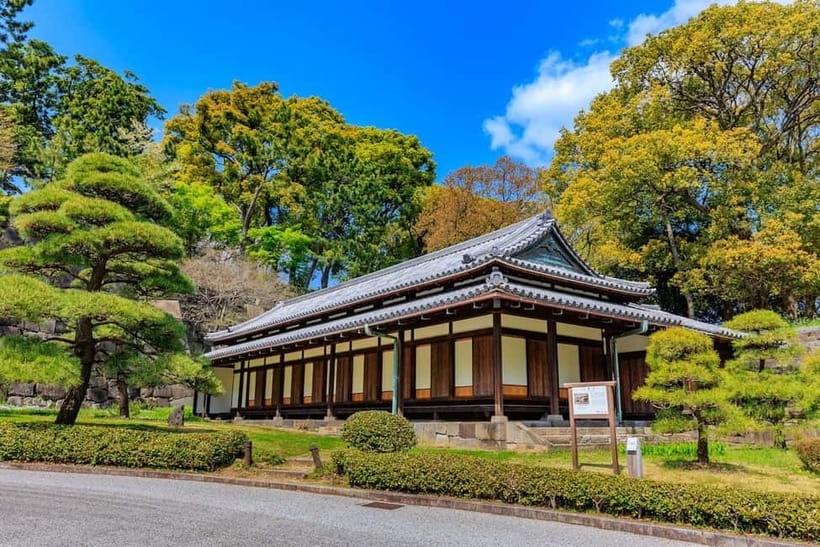 Tokyo: Pvt. Tour - Edo Castle & Imperial Palace East Gardens - Who should book this, and who might skip it