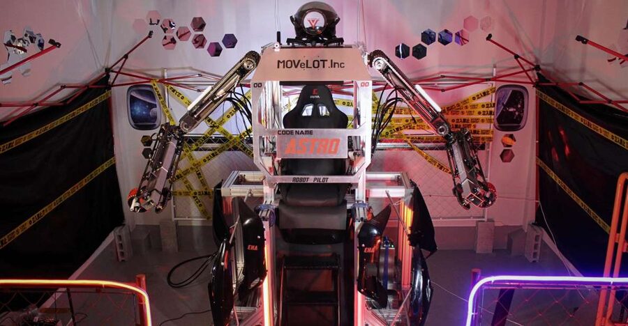 Tokyo: Robot Piloting Attraction Ticket - The robot prototype ASTRO: what you can control right now