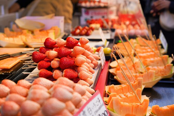 Tokyo’s Must-Sees: 5-hour Tsukiji, Akihabara & Asakusa Tour - A short transition toward Ueno, then the shift to old-town Asakusa