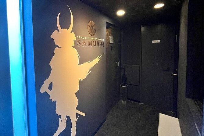 Tokyo Samurai Armor Experience in a Photo Studio - The Team Factor: Why Taro and Junko Make It Easier