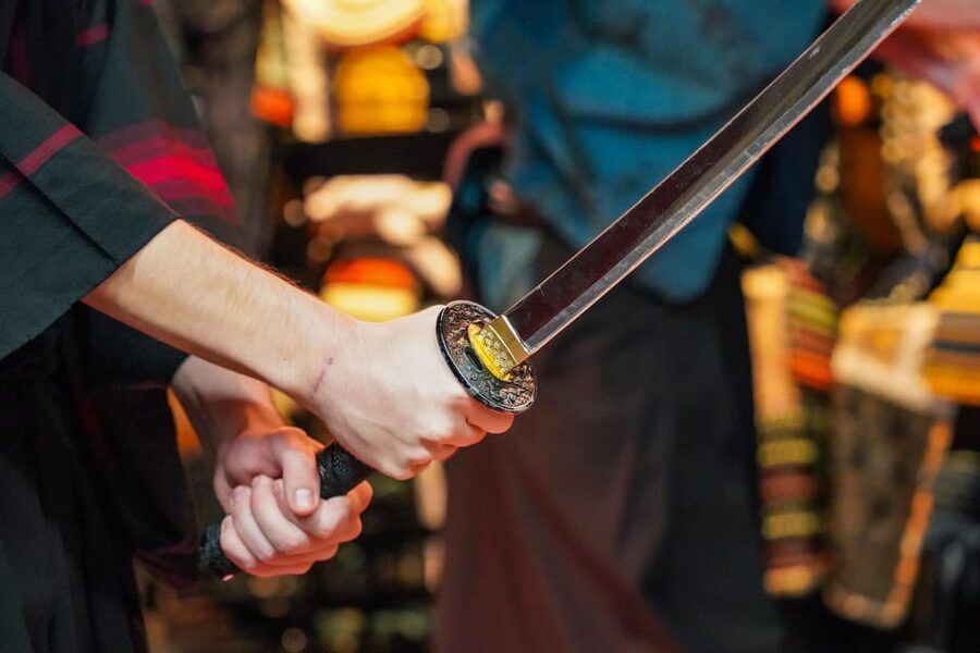 Tokyo: Samurai Experience with Lunch and Guided Tour - Zenkokuji on the walk: temples, mindset, and respectful context