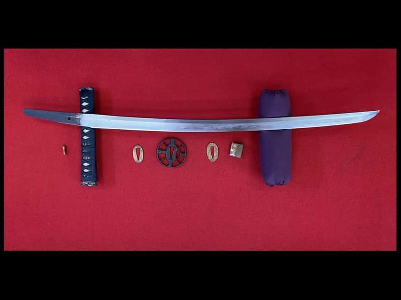 Tokyo: Samurai Sword & Archery Class from Samurai Descendant - Traditional horseback archery bow: arrows with a different kind of rhythm