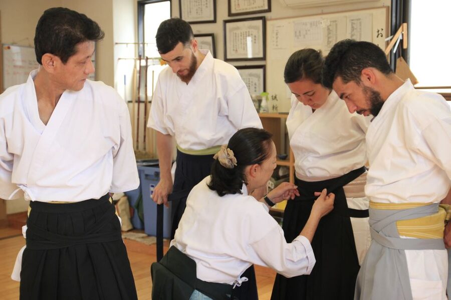 Tokyo: Samurai Sword & Archery Class from Samurai Descendant - Live demonstration of Toyama-ryu tradition
