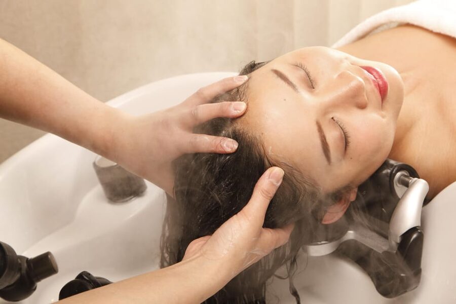 Tokyo: Scalp Care Treatment at a Head Spa - Water jet peeling: the step that often surprises people