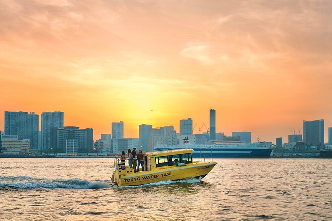 Tokyo: Scenic Bay Cruise with Local Guide on Private Boat - Tokyo Tower and Skytree photo stops from the water