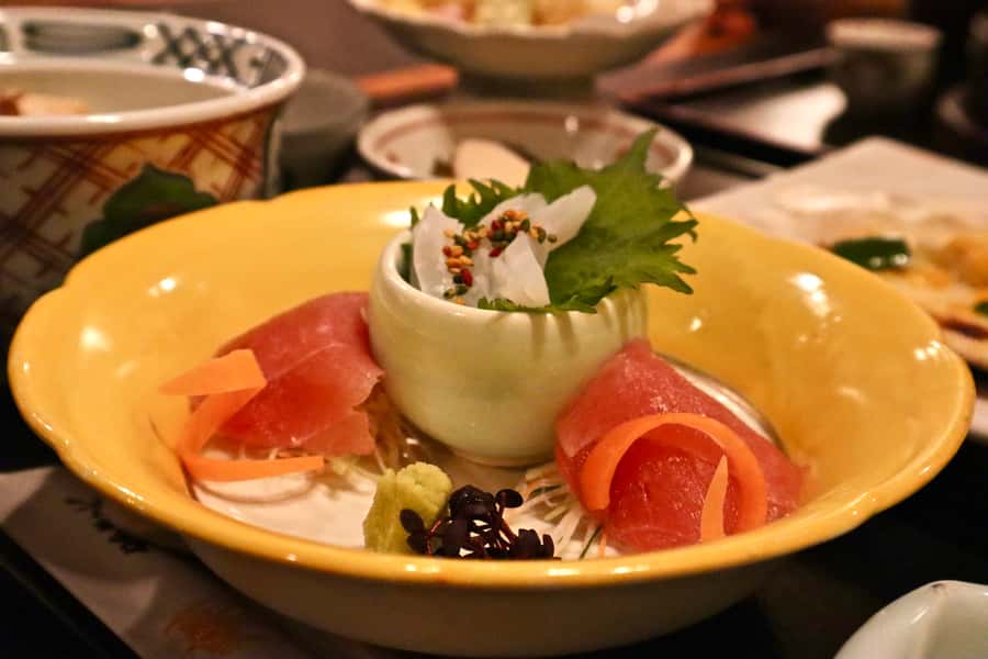 Tokyo: Secret Food Walking Tour - Stop 1: freshly made sushi to kick off the route