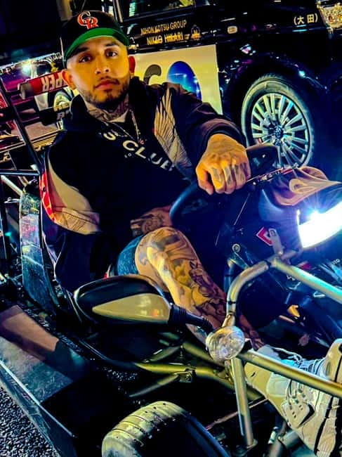 Tokyo: Shibuya and Shinjuku Streets Guided Go-Karting Tour - Harajuku stop: youth fashion energy on your route