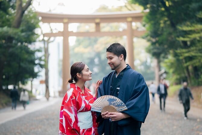 Tokyo, Shibuya: Meiji Shrine Tour in KIMONO / English-friendly - Key points