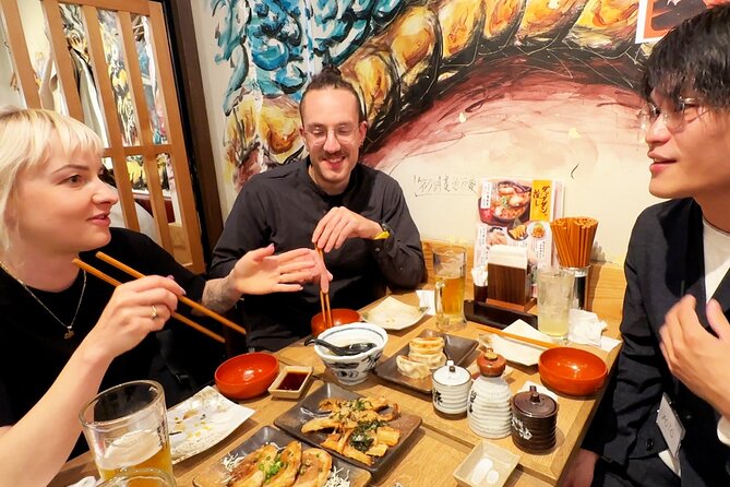 Tokyo: Shinjuku Bar Hopping & Night Walking Tour - Food and drinks: what your $30 ticket covers, and what it does not