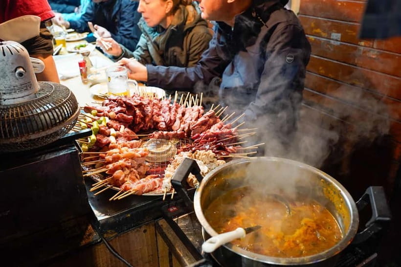 Tokyo: Shinjuku Golden Gai Bar Hopping Night Tour - Key highlights you should care about