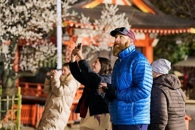 Tokyo: Shinjuku Historical Walking Tour & Secret Backstreets - Why a Shinjuku Night Walk Beats Random Wandering