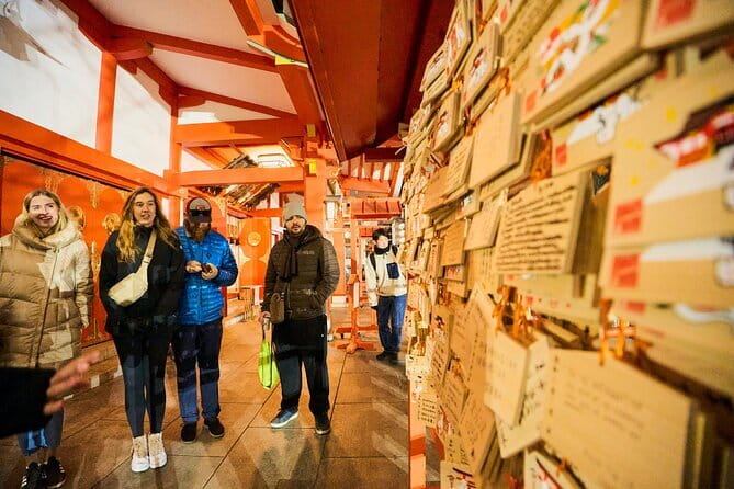 Tokyo: Shinjuku Historical Walking Tour & Secret Backstreets - Meeting Point and the 90 Minutes You’ll Actually Use