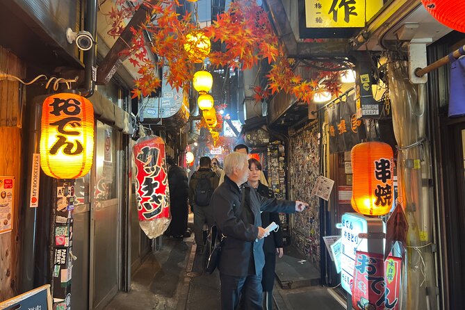 Tokyo Shinjuku: History, Culture & Hidden Alleys Walking Tour - Stop 3: Hanazono Shrine for a Cultural Reset