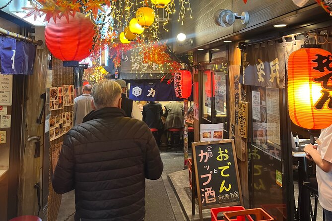 Tokyo Shinjuku: History, Culture & Hidden Alleys Walking Tour - Stop 4: Shinjuku Golden Gai and Its Tiny Bar Lanes